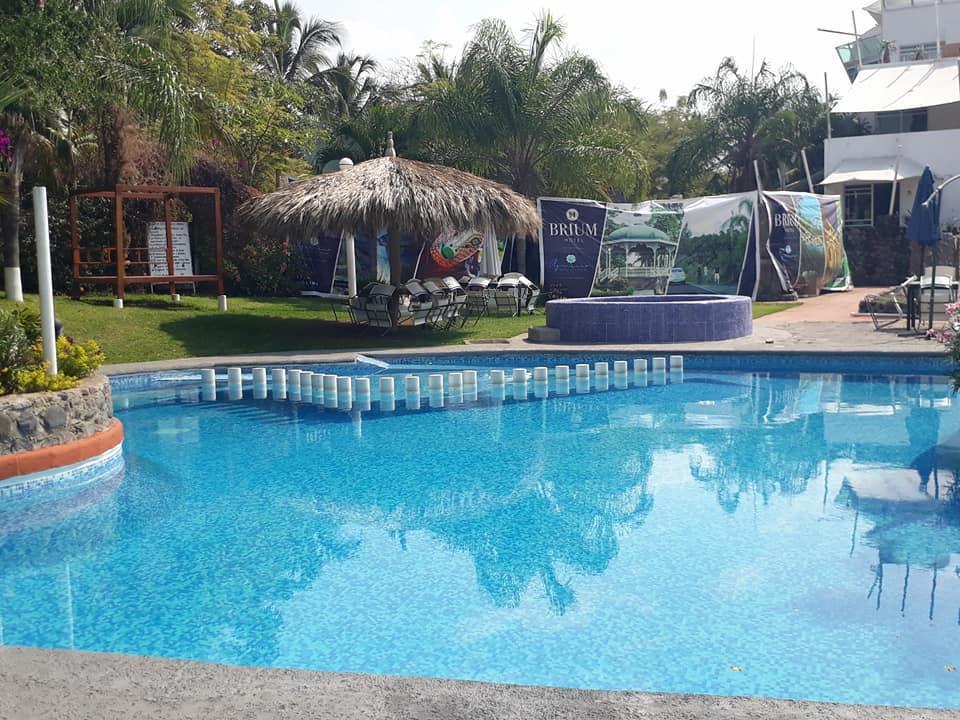 Hotel Brium Villa de Alvarez Exterior photo