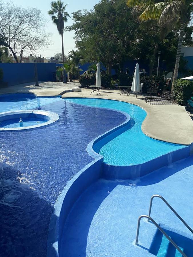 Hotel Brium Villa de Alvarez Exterior photo